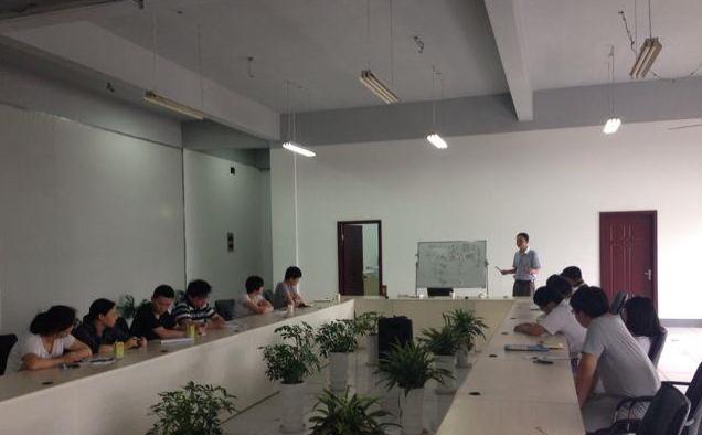 方志良老师授课图片
