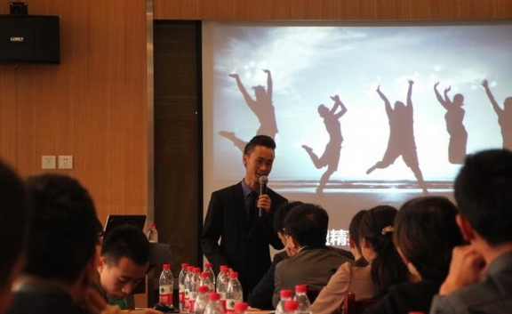 李佑老师授课图片