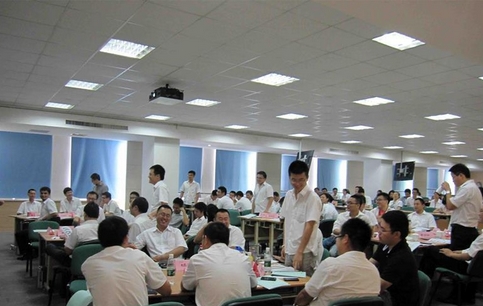 彭可望老师授课图片