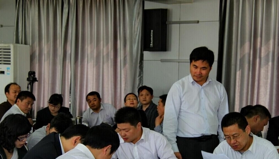 袁宇杰老师授课图片