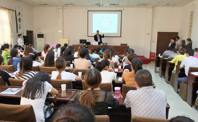 冬日阳光举办的幼儿园6.1专场培训会